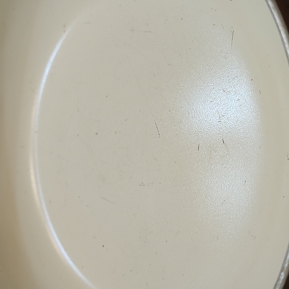 New small Is teflon frying pan - Picture 2 of 3